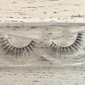 Fake eyelashes